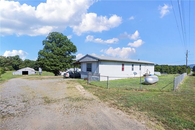 799 Barrens Community Road, Clinton, AR 72031