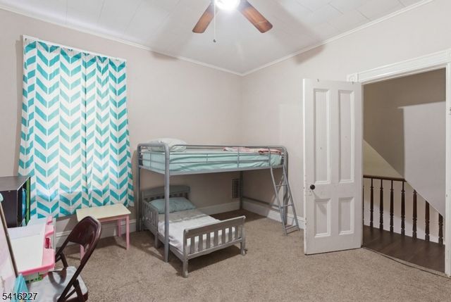 30 2Nd St, Elizabeth City, NJ 07206