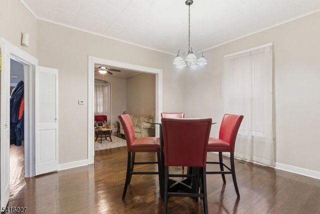 30 2Nd St, Elizabeth City, NJ 07206