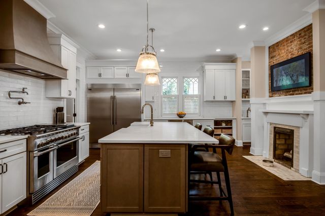 1808 Lillian St, Nashville, TN 37206