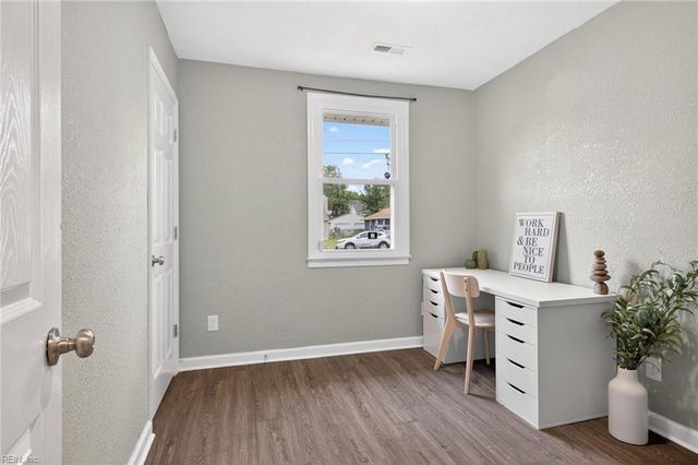 203 Roane DR, Hampton, VA 23669
