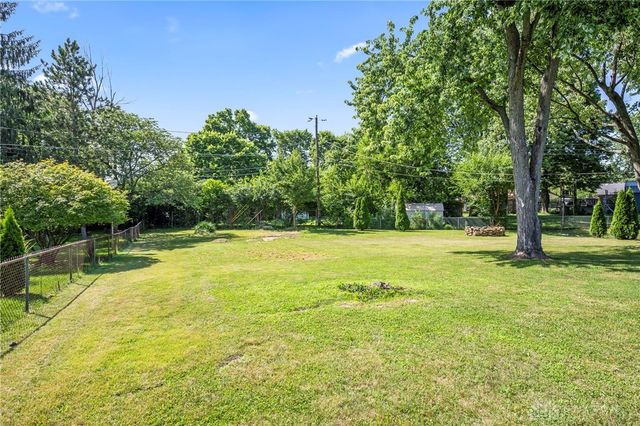 225 Lawson Avenue, New Lebanon, OH 45345