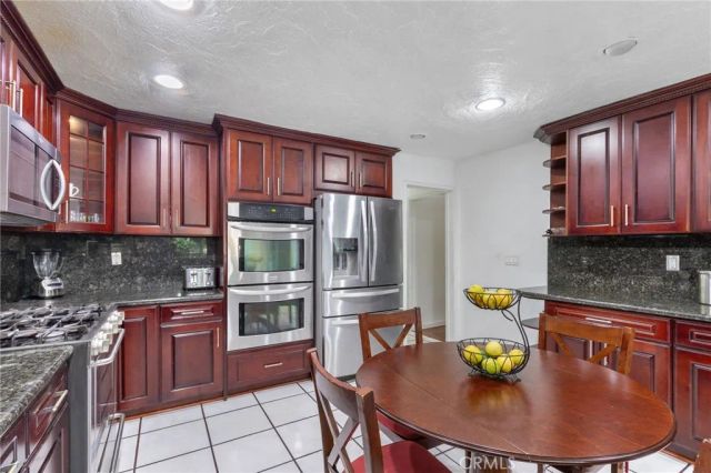 9340 Burnet, North Hills, CA 91343