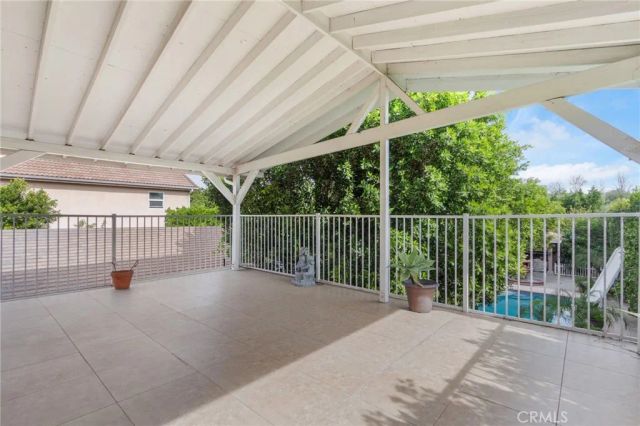 9340 Burnet, North Hills, CA 91343