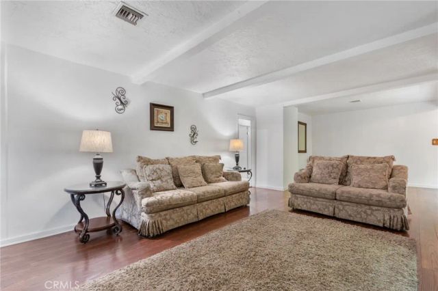 9340 Burnet, North Hills, CA 91343