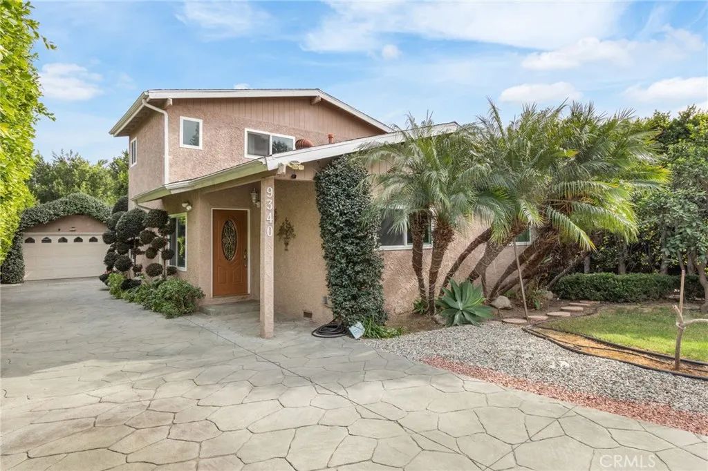 9340 Burnet, North Hills, CA 91343