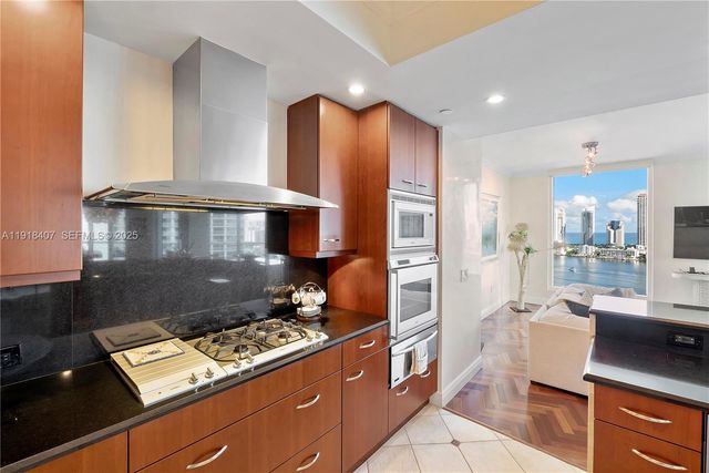 6000 Island Boulevard 2406, Aventura, FL 33160