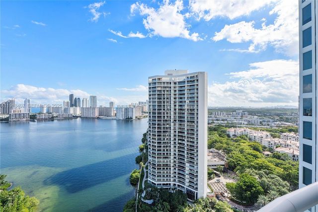 6000 Island Boulevard 2406, Aventura, FL 33160