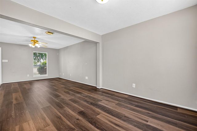 9707 Royal Crest Way, Houston, TX 77083