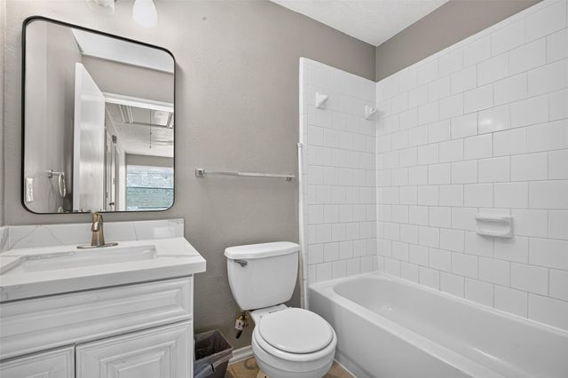 9707 Royal Crest Way, Houston, TX 77083