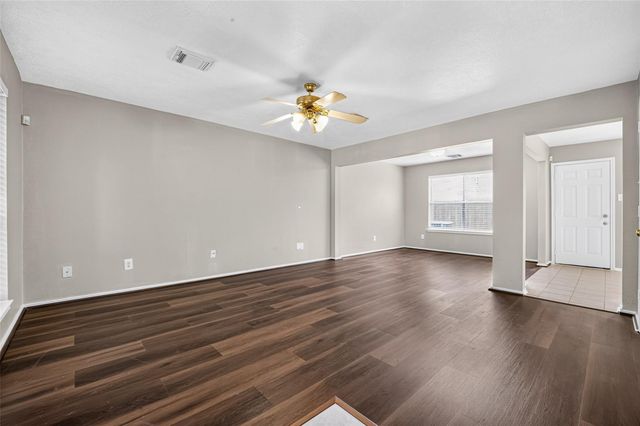 9707 Royal Crest Way, Houston, TX 77083