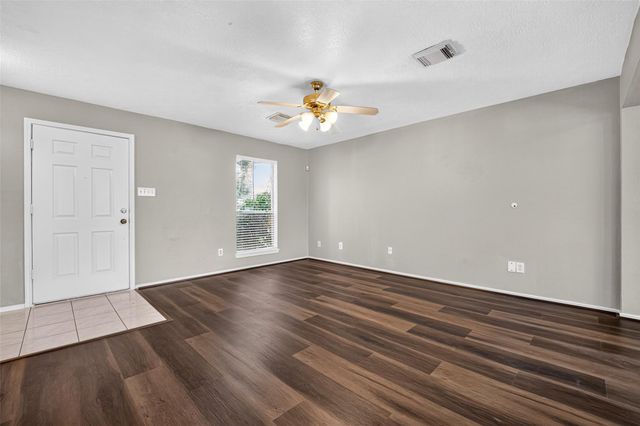 9707 Royal Crest Way, Houston, TX 77083