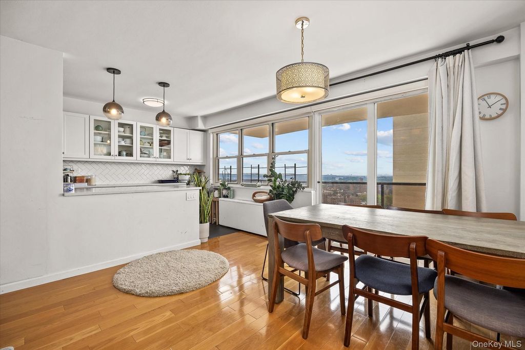 102-30 66th Road 25F, Forest Hills, NY 11375 — photo 2
