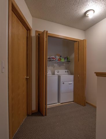 142 19th Avenue SE, Cambridge, MN 55008