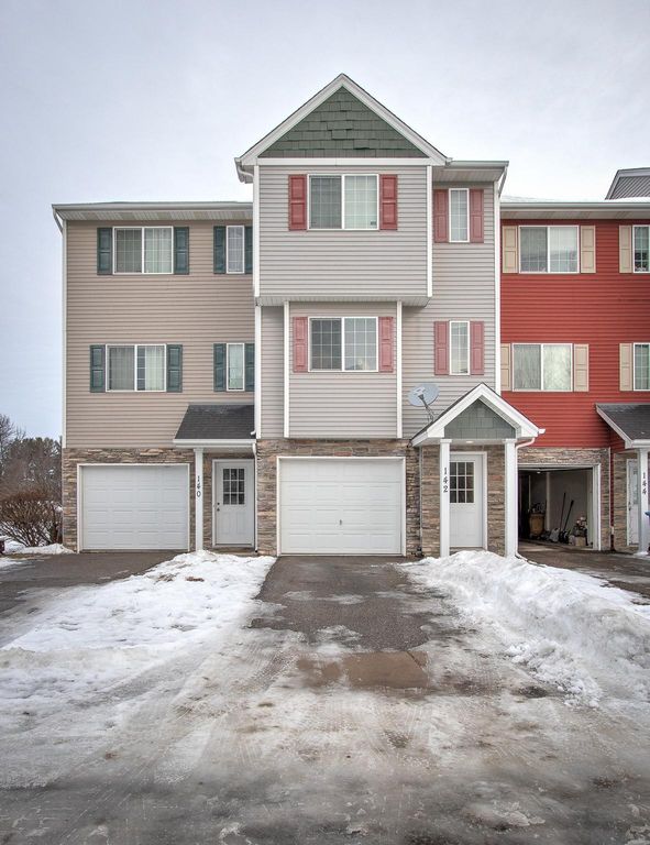 142 19th Avenue SE, Cambridge, MN 55008