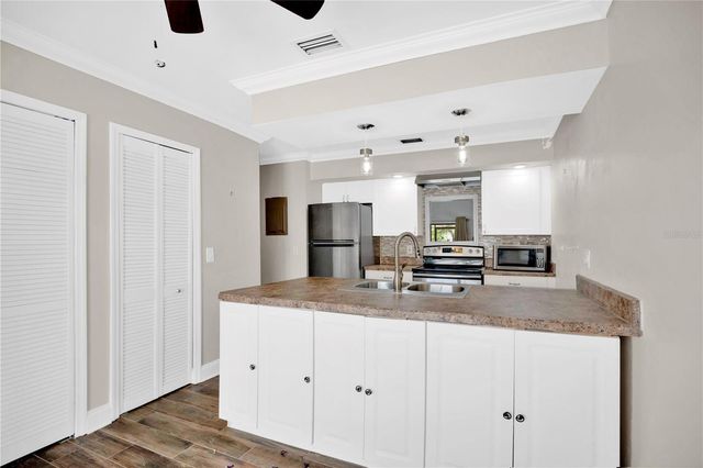 2401 SUN VALLEY CIRCLE 2401, Winter Park, FL 32792