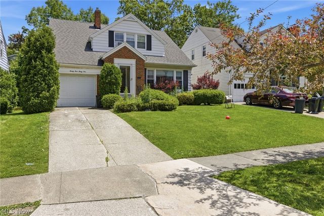 2431 White Road, University Heights, OH 44118