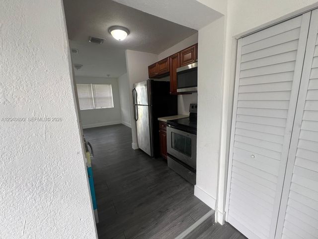 3251 SW 56th Ave 3261, West Park, FL 33023