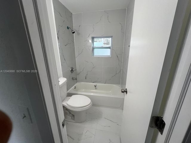 3251 SW 56th Ave 3261, West Park, FL 33023