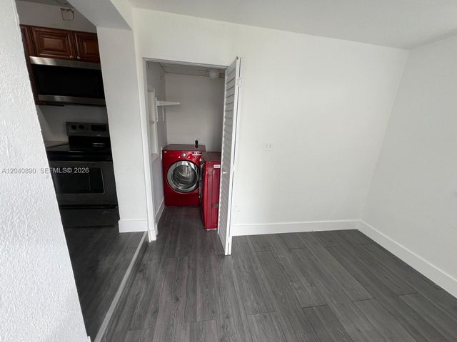 3251 SW 56th Ave 3261, West Park, FL 33023