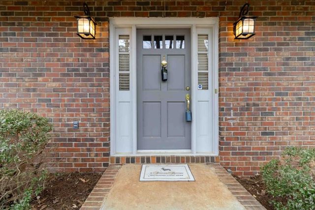 810 Oakstone Trail, Roswell, GA 30075