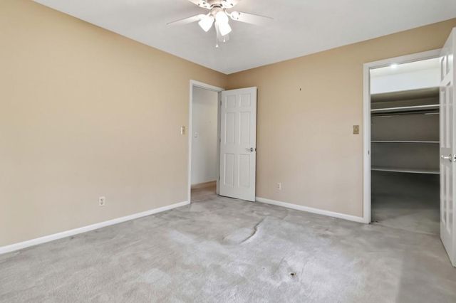 810 Oakstone Trail, Roswell, GA 30075