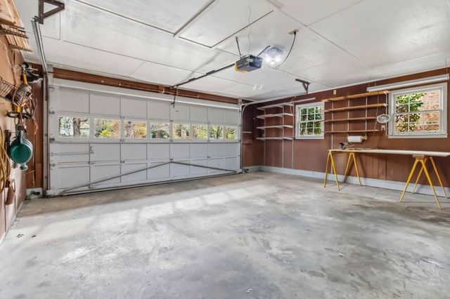 810 Oakstone Trail, Roswell, GA 30075