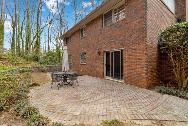 810 Oakstone Trail, Roswell, GA 30075