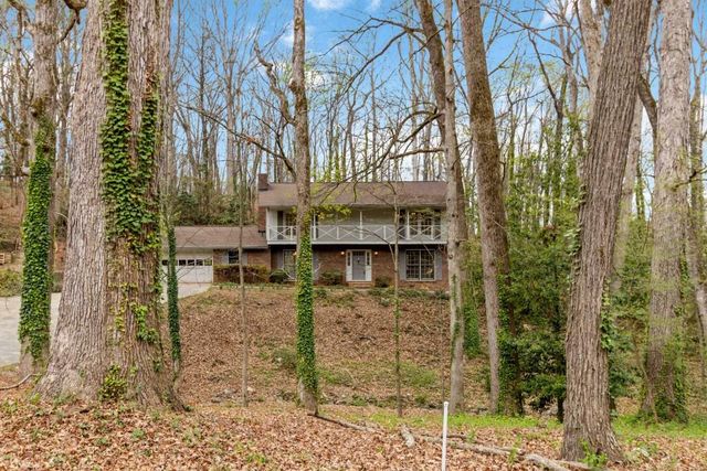 810 Oakstone Trail, Roswell, GA 30075