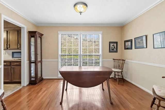 810 Oakstone Trail, Roswell, GA 30075