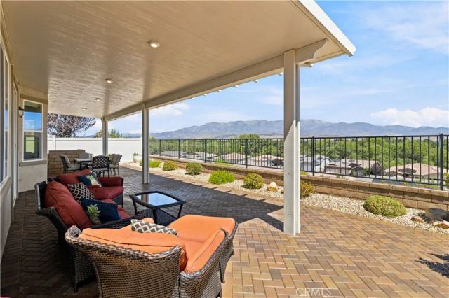 340 Mock Bluff, Beaumont, CA 92223