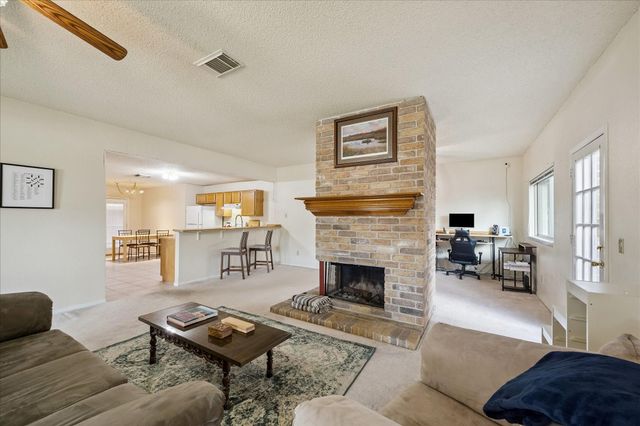 2308 Parkview Drive, Pearland, TX 77581