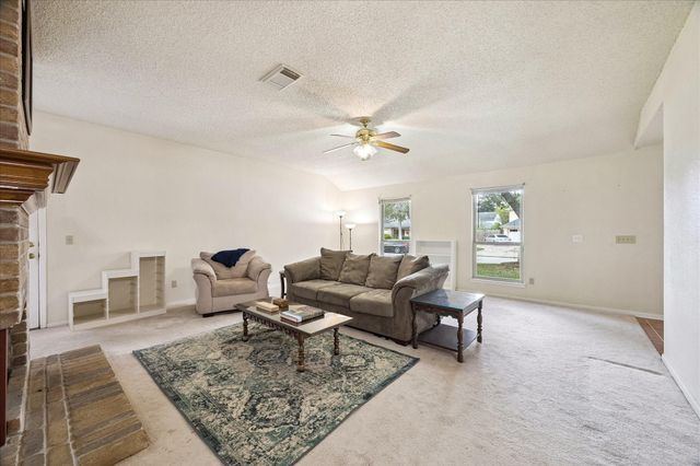 2308 Parkview Drive, Pearland, TX 77581