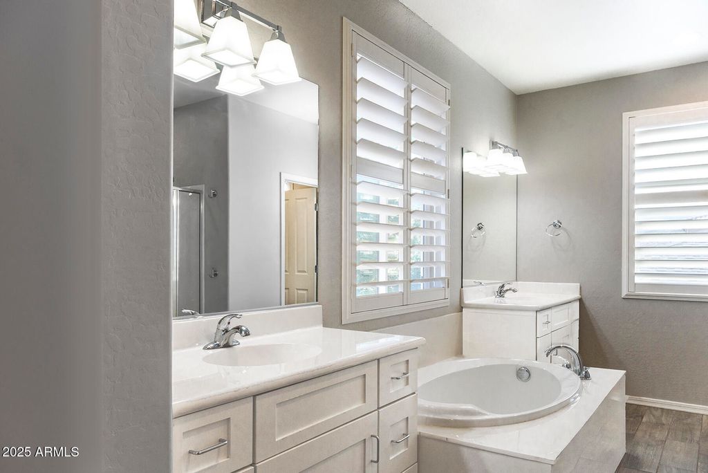 Image 12 of property listing at 493 Miners Gulch Drive, Clarkdale, AZ 86324