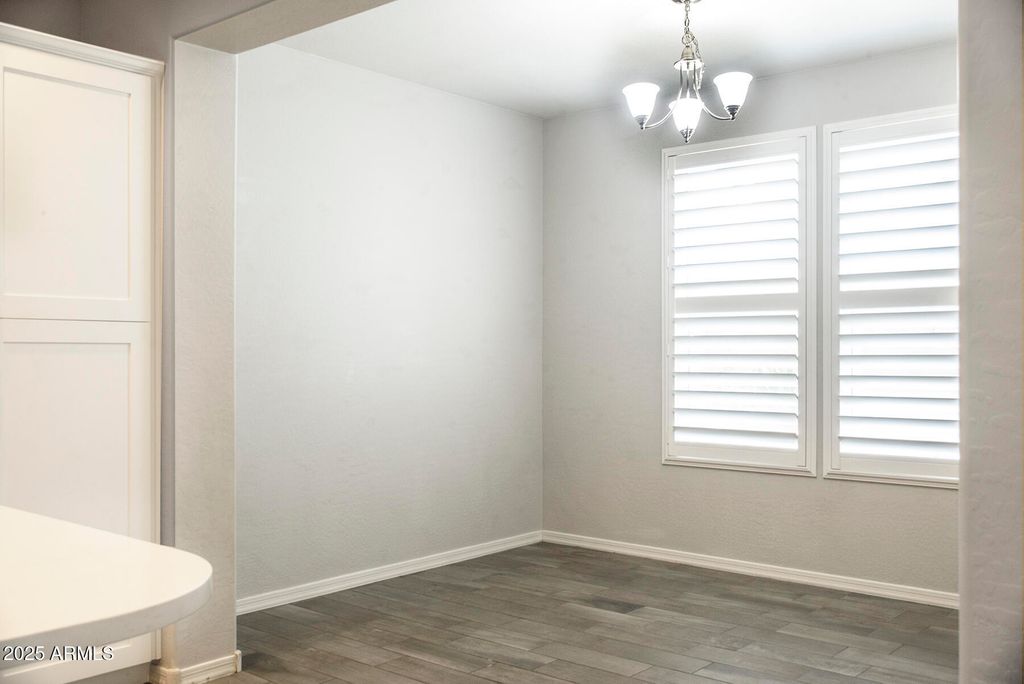 Image 8 of property listing at 493 Miners Gulch Drive, Clarkdale, AZ 86324