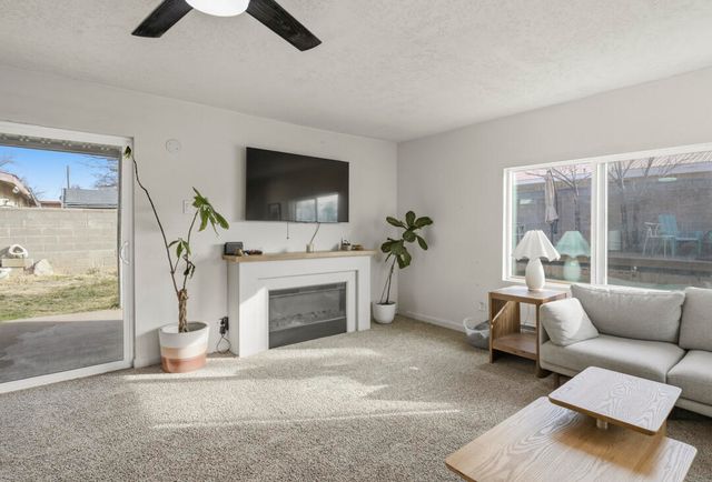 1004 Mary Ellen Street NE, Albuquerque, NM 87112