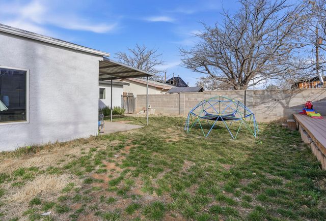 1004 Mary Ellen Street NE, Albuquerque, NM 87112