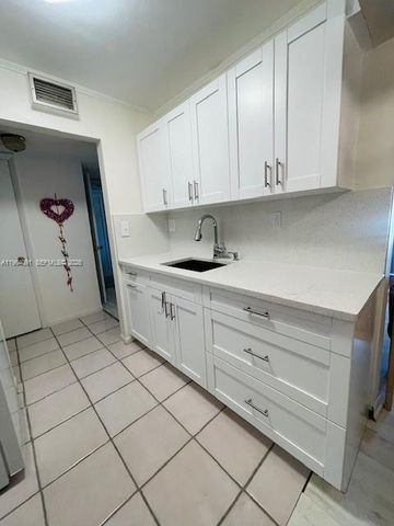 5180 E Sabal Palm Boulevard 235, Tamarac, FL 33319