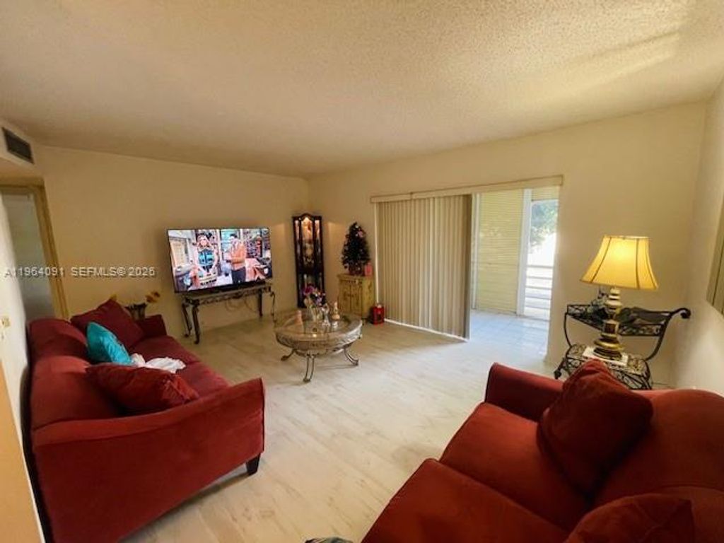 5180 E Sabal Palm Boulevard 235, Tamarac, FL 33319