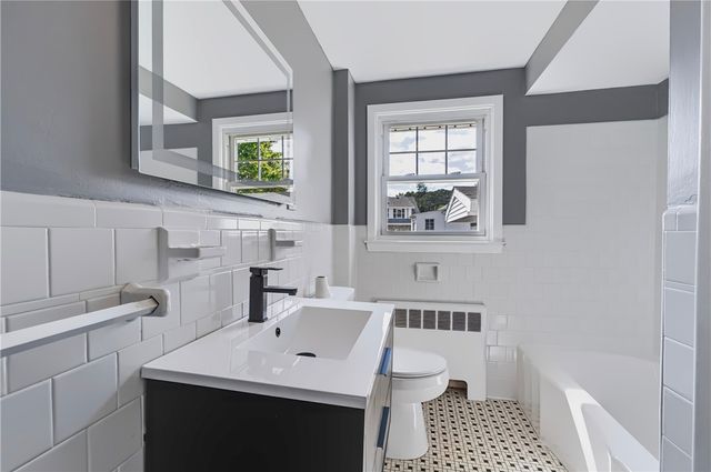 7 Rice Street, Johnston, RI 02919
