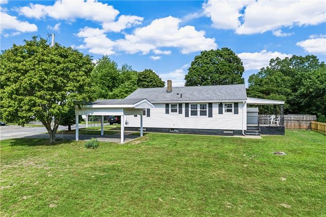 7 Rice Street, Johnston, RI 02919