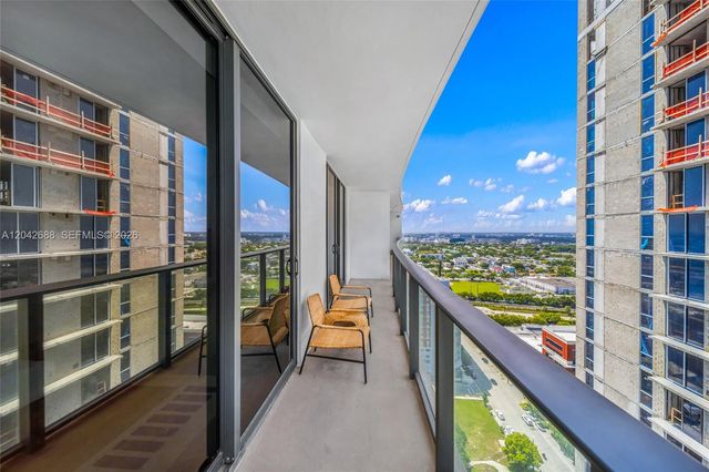 1600 NE 1st Ave 2318, Miami, FL 33132