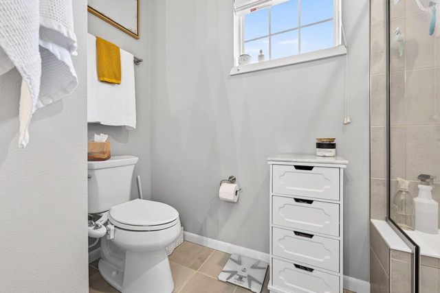N62W21752 Augusta PARKWAY, Menomonee Falls, WI 53051