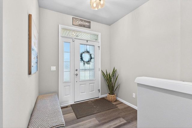 N62W21752 Augusta PARKWAY, Menomonee Falls, WI 53051