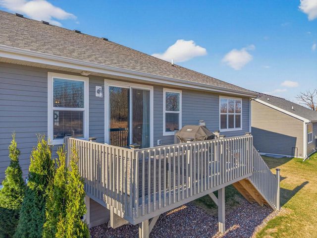 N62W21752 Augusta PARKWAY, Menomonee Falls, WI 53051