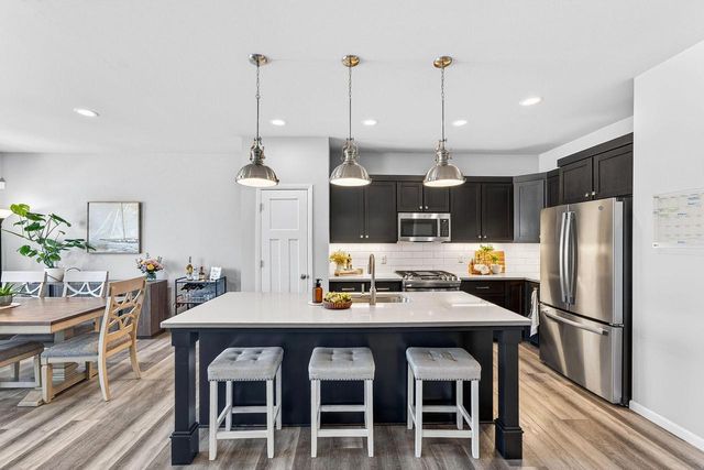 N62W21752 Augusta PARKWAY, Menomonee Falls, WI 53051