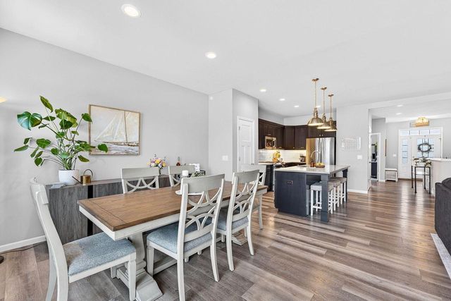 N62W21752 Augusta PARKWAY, Menomonee Falls, WI 53051