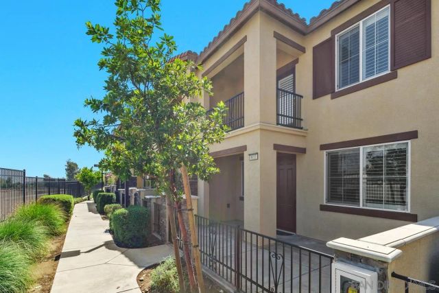 8011 City View Pl, Rancho Cucamonga, CA 91730