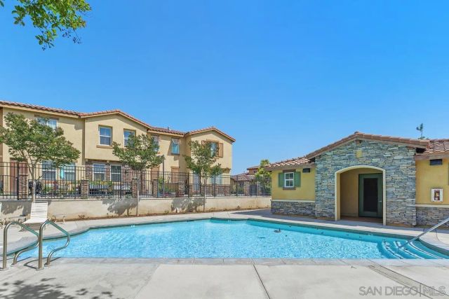 8011 City View Pl, Rancho Cucamonga, CA 91730