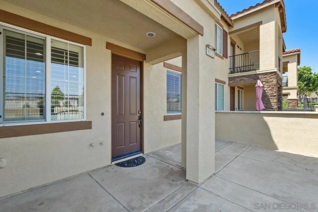 8011 City View Pl, Rancho Cucamonga, CA 91730
